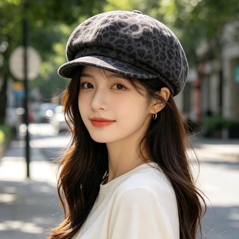 Retro Leopard Print Octagonal Newsboy Hat Female Autumn and Winter Maillard Shows Her Face Little British Forward Hat Versatile Short Brim Hat Tide