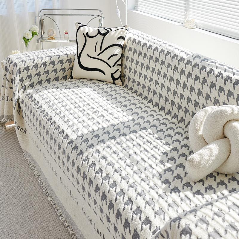 

Толстый Пушистый Чехол на Диван в Клетку - Нескользящее Покрывало Полного Покрытия для Осени и Зимы 130cm