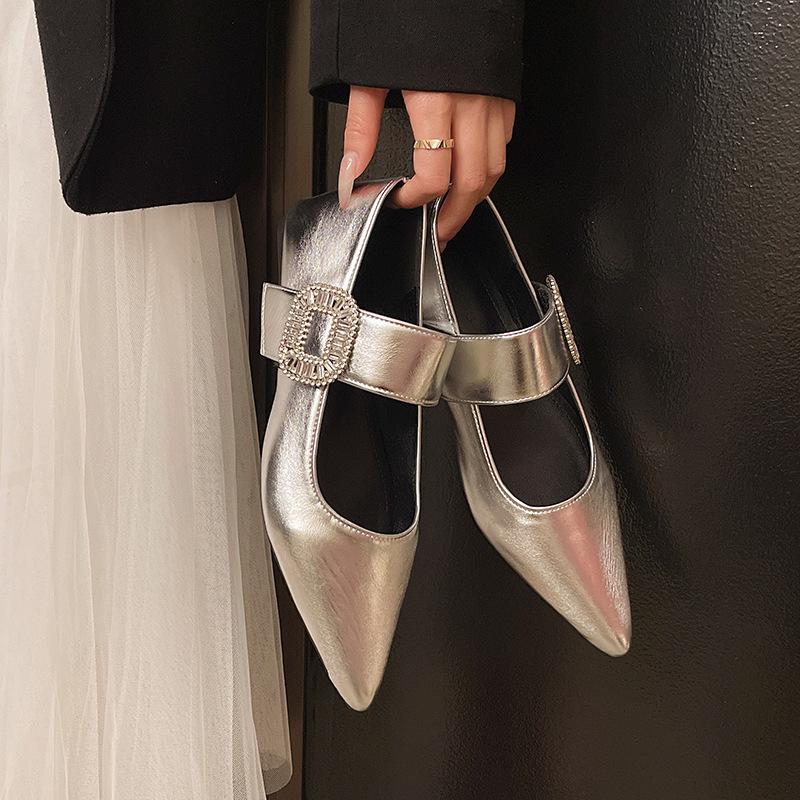 French Inner Height Increase Mary Jane Shoes In the Early Spring of 2025 New Pointed Head Shallow Mouth Rhinestone Versatile Temperament Single Sho