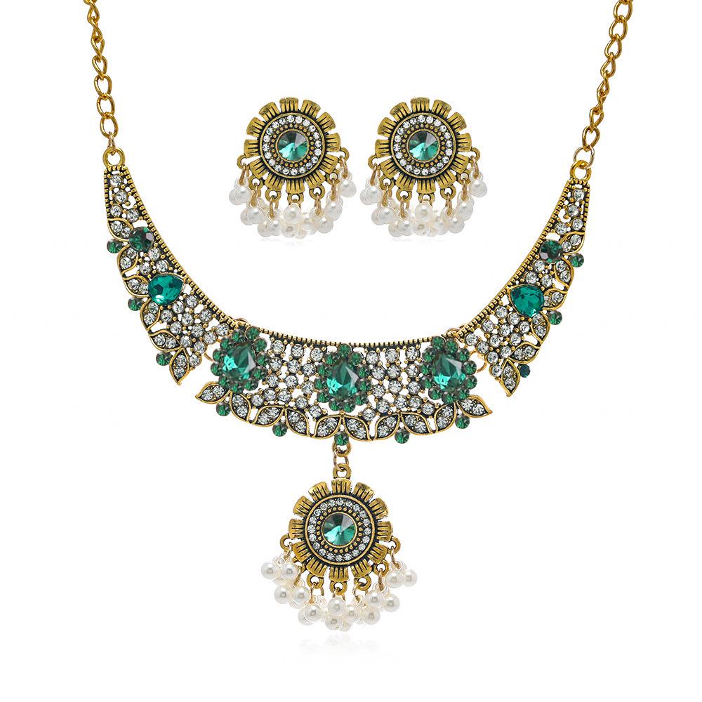 European-American Tassel Gem Rhinestone Necklace & Earring Set: Ethnic Retro Luxury Pearl Clavicle Chain