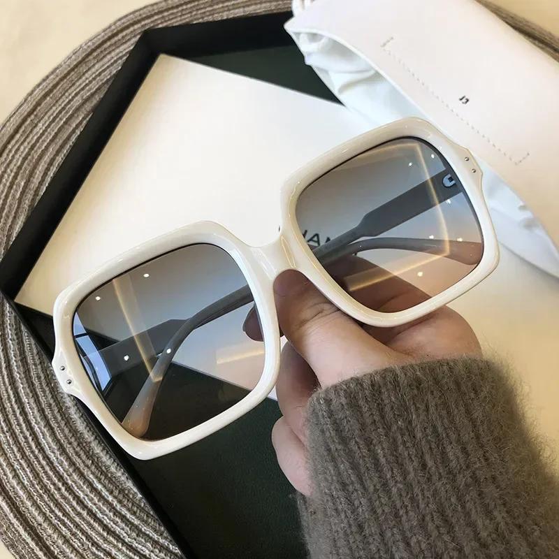 Overisized Square Sunglasses For Women  Fashion Vintage Sun Glasses Men Retro Rivet Eyewear Female Gradient Shades UV400