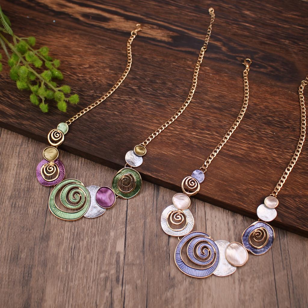 1pc KAMILLE Women's Seashell Pendant Necklace - -Plated Hollow-Out Flower & Seashell, Minimalist Elegant Beach for Parties