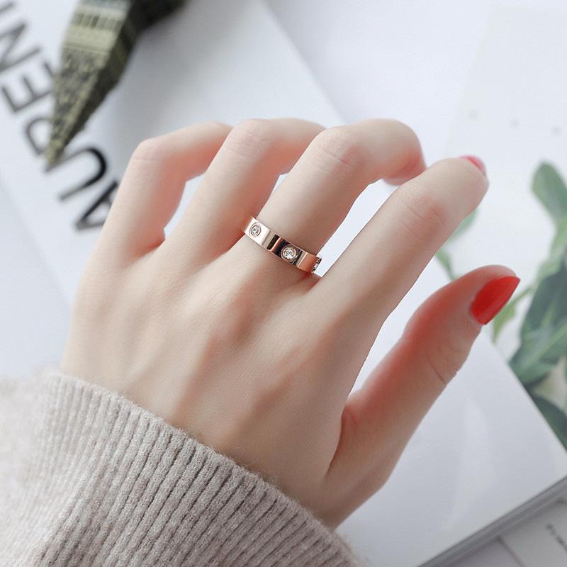 Korean-Style Rose Gold Diamond Titanium Steel Ring: Women's Fashionable Celebrity-Inspired Jewelry