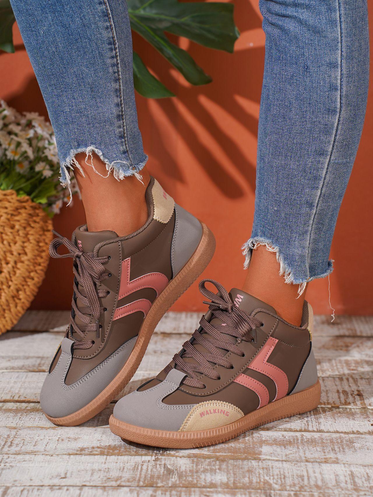 

Fashion 2025 Autumn Women Fashion Trend Flat Sneakers Lightweight Sports Shoes for Women New Anti-slip Lace Up Casual Walking Sneakers 36