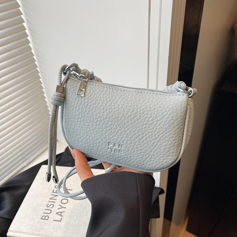 

Popular bags women s new trendy high-end shoulder bags casual fashion versatile messenger bags синий