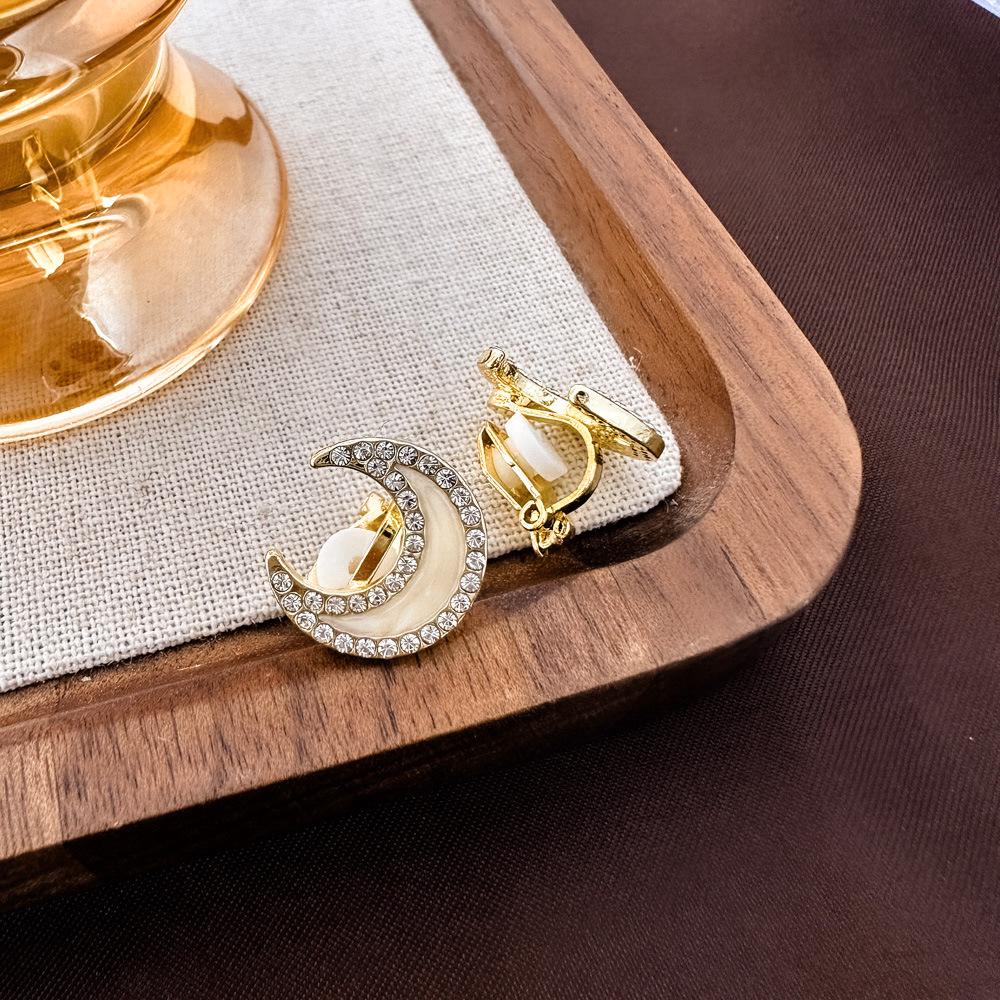 Vintage Französische Ohrclips mit ovalen Perlen für nicht-durchstochene Ohren