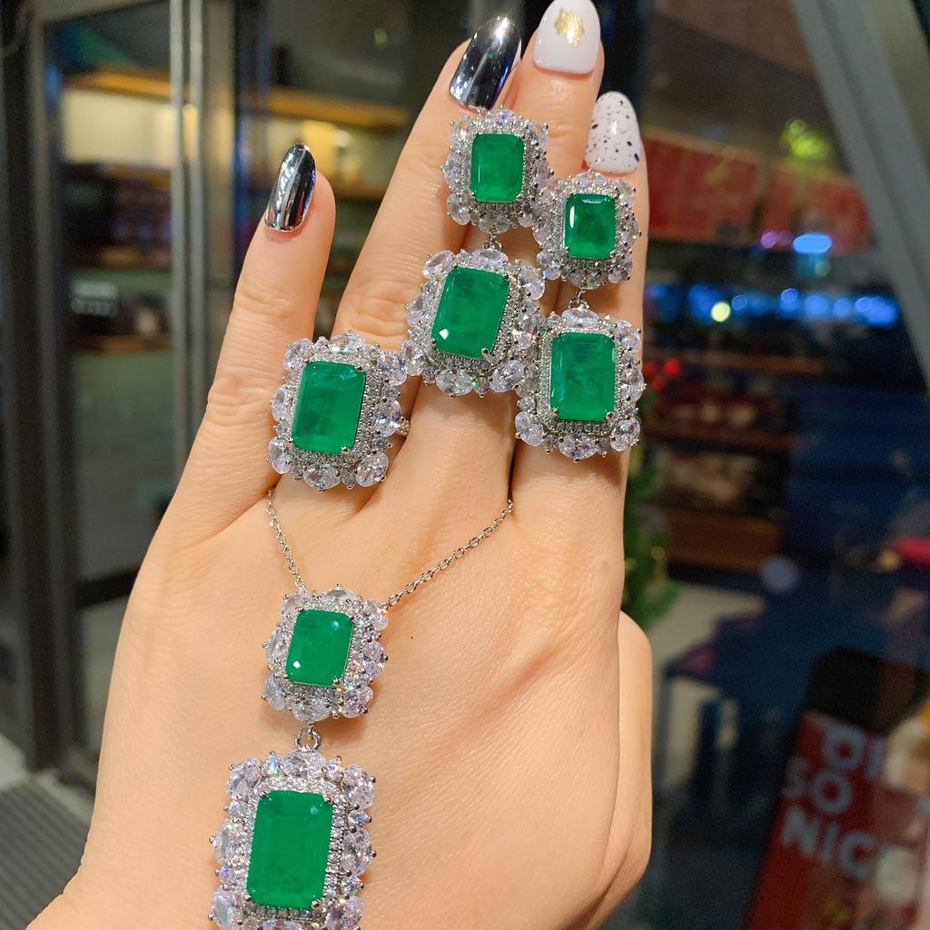 S925 Silver Needle Fashion Simulation Jewelry Accessories Set Emerald Three Piece Women
