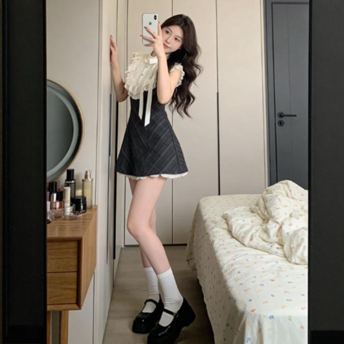 French retro plaid fake two-piece dress women s summer 2026 new lace splicing daughter-feeling sleeveless short skirt S