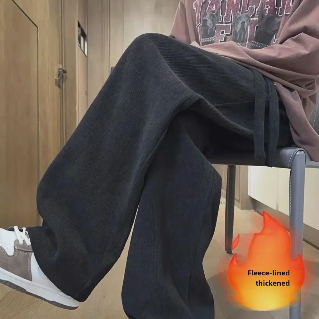 Locker geschnittene Cord-Freizeithose für Herren mit Streifen