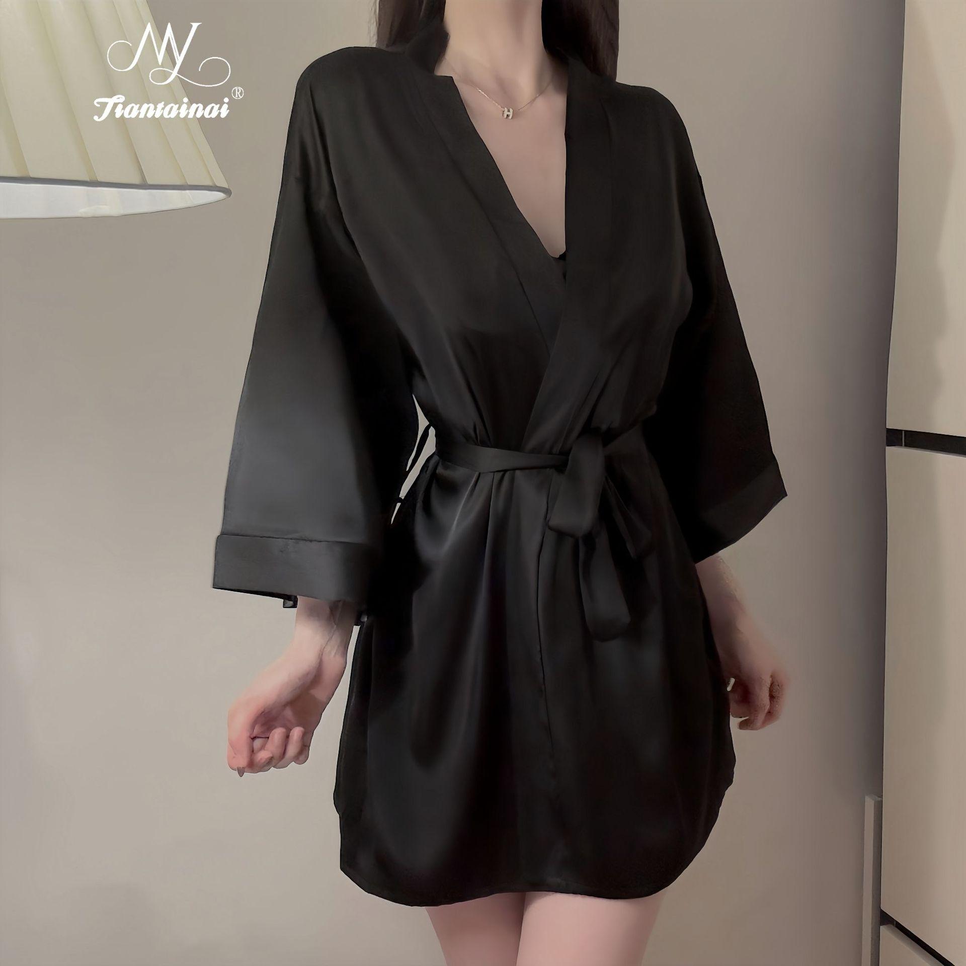 

Летняя сексуальная пижама атласный тонкий кардиган на бретельках ночная рубашка большого размера халат домашняя одежда ночная рубашка женский костюм чистого желания One size fits all чёрный