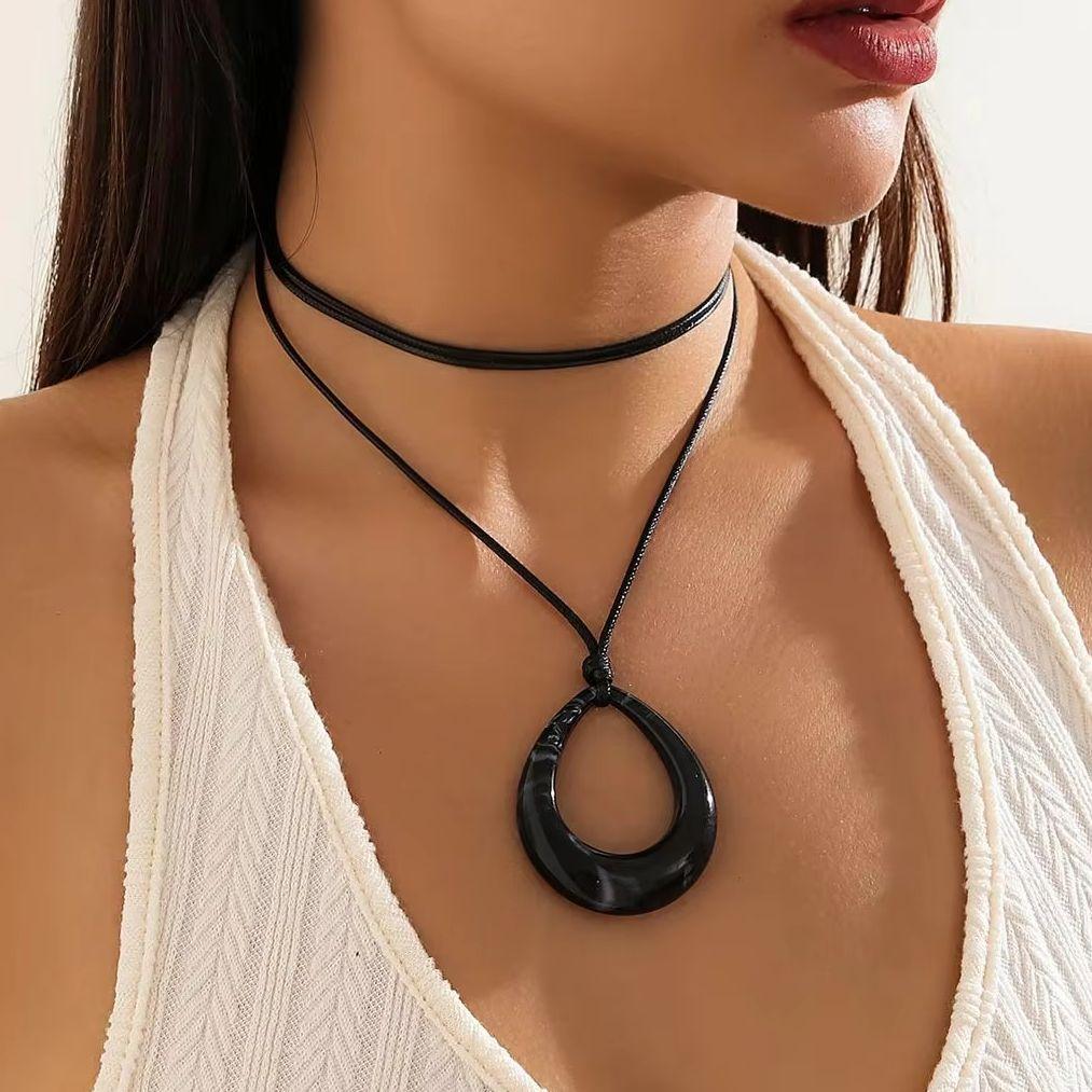 Ingemark Vintage Hollow Out Big Water Drop Pendant Necklace For Women Personality Black Leather Wax Thread Rope Choker Jewelry