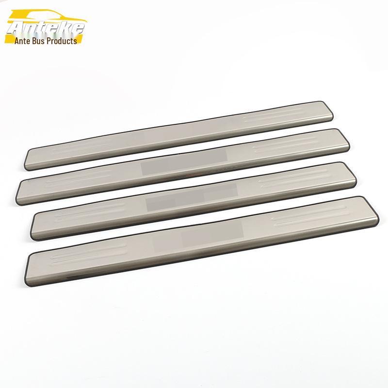 

Dongfeng Fengguang 370 Stainless Steel Bumper Pedal Decorative Strips