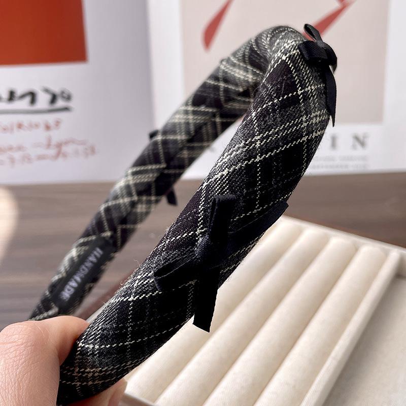 French Elegance Black Series Pearl Headband with Teeth - Autumn/Winter Collection