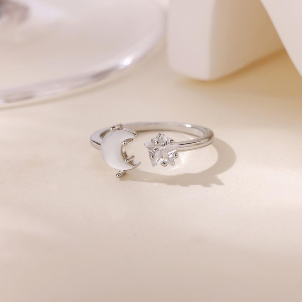 Hot-selling zir*****pen ring women's fashion simple wind moon butterfly diamond ring jewelry