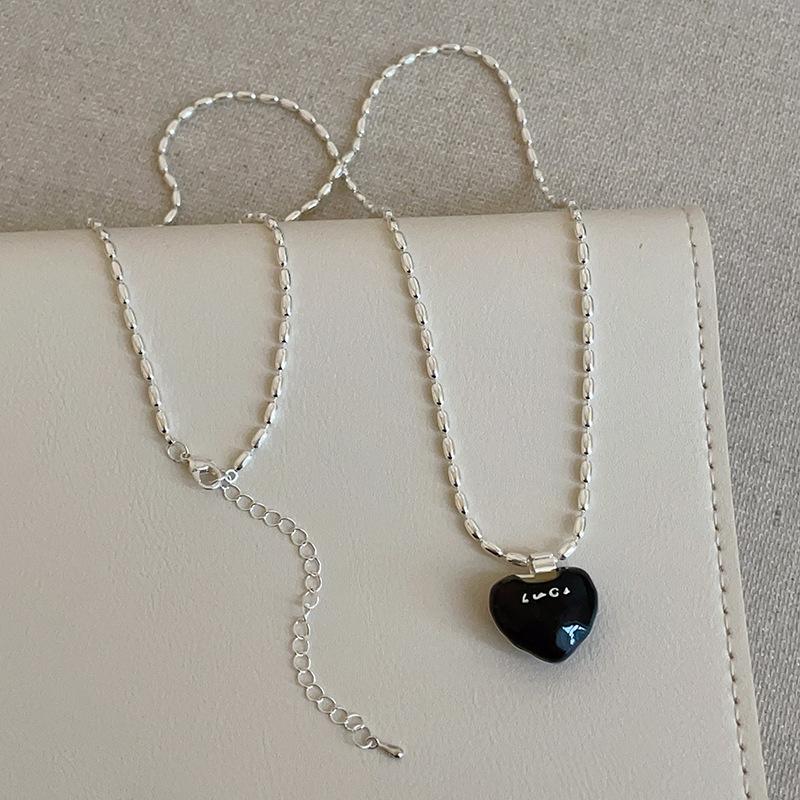 Silver Plated Beads Chain Chokers For Women Korea Black Enamel Letter Love Heart Pendant Necklaces Wholesale Fashion Jewelry