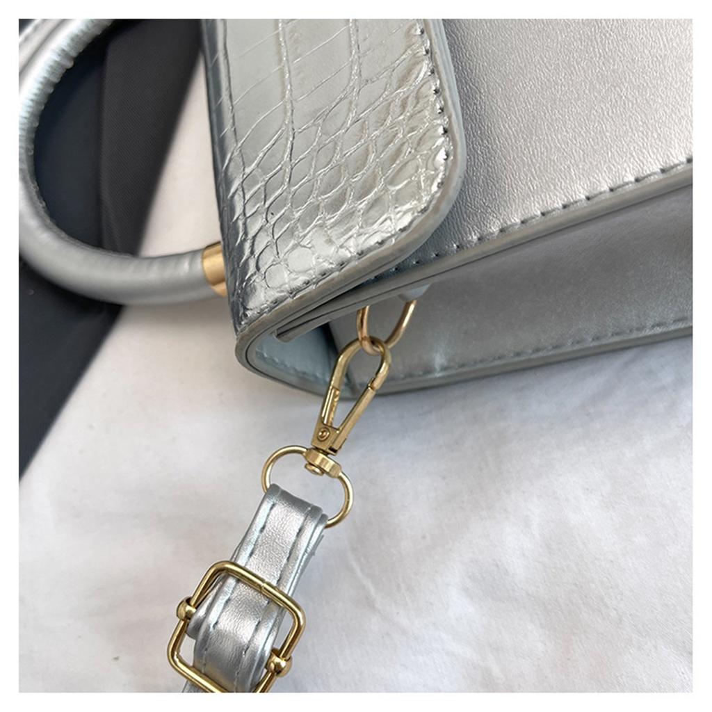 Fashionable Fashionable Lock Buckle Crocodile Pattern Leisure Handheld Single Shoulder Crossbody Small Square Bag For Women