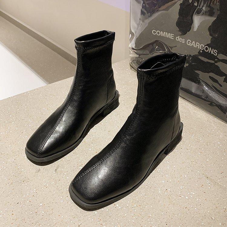 Модные ботильоны с квадратным носком на танкетке — фото 7