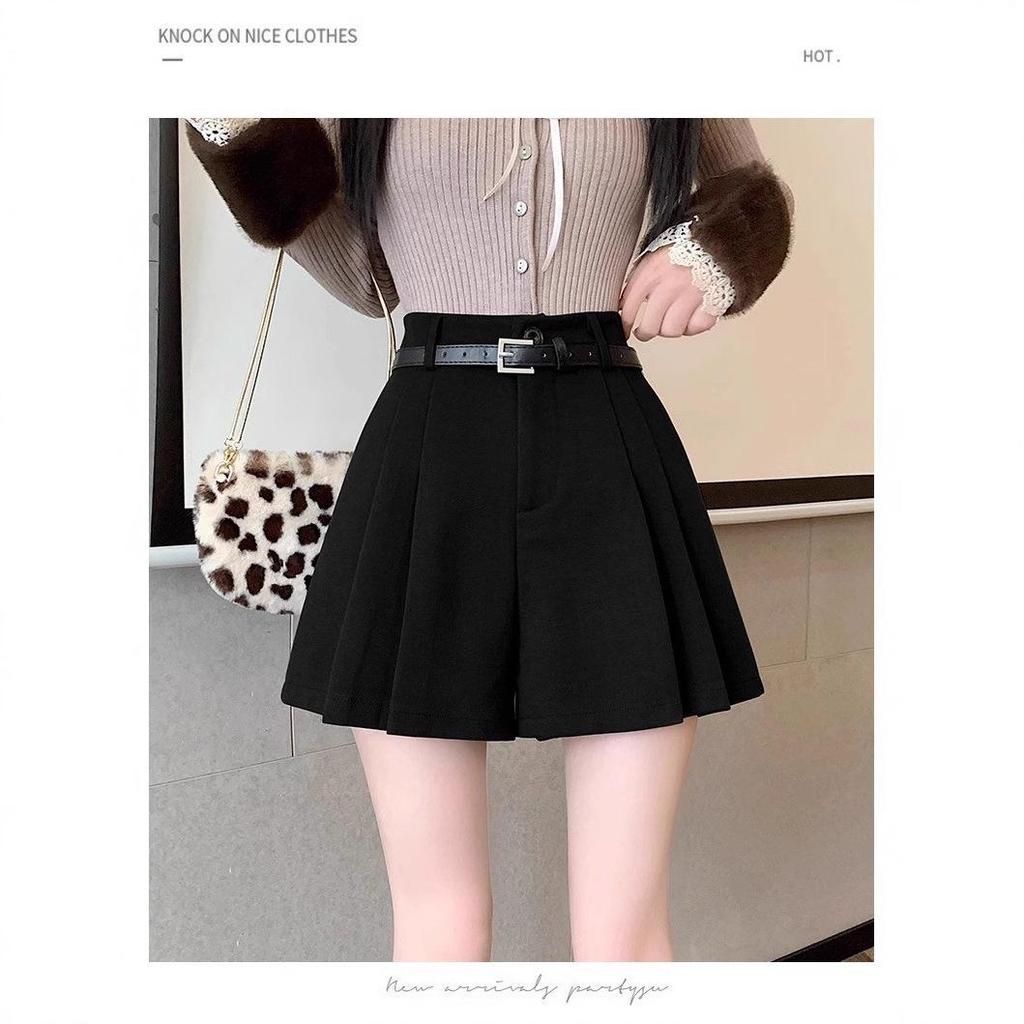 2025 High Waist Coffee Wool Pleated Shorts: Women's A-line Bootcut Wide Leg Skirt for Autumn/Winter.