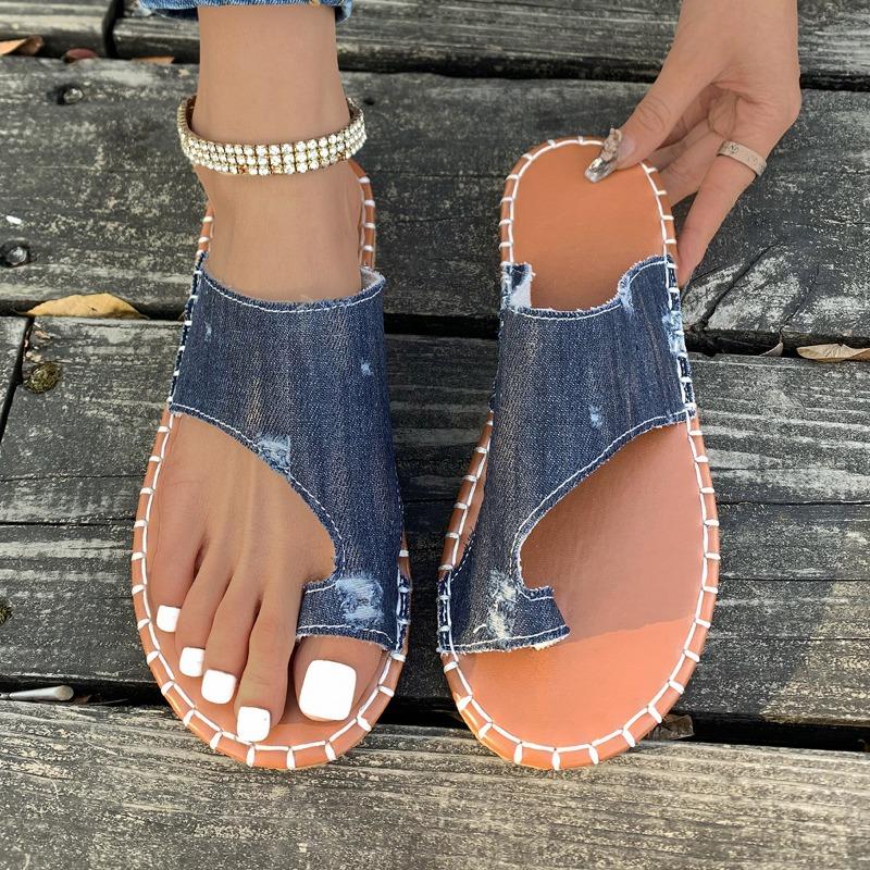 Cool slippers new flat-bottomed style fashionable versatile outer slippers women