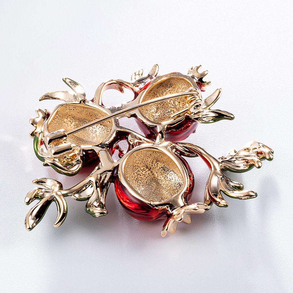 Elegant Retro Pomegranate Enamel Brooch for Women - Premium High-End Corsage Pin Suit Accessory