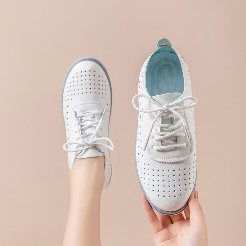 Large Size Women's Shoes Women's Hollow Hole Shoes Summer Sandals Breathable Casual Shoes Soft Sole Lightweight Mother's Shoes