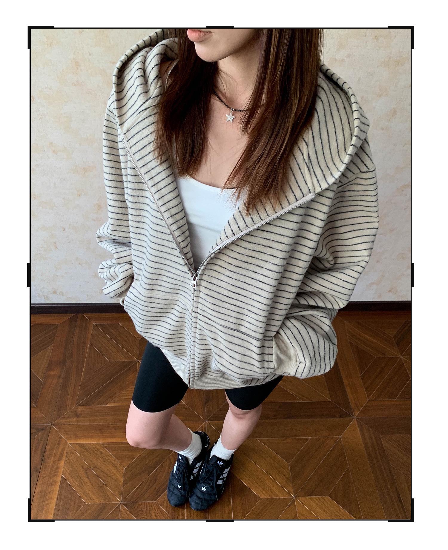 

Women s Retro Korean-Style Hooded Striped Cardigan Large