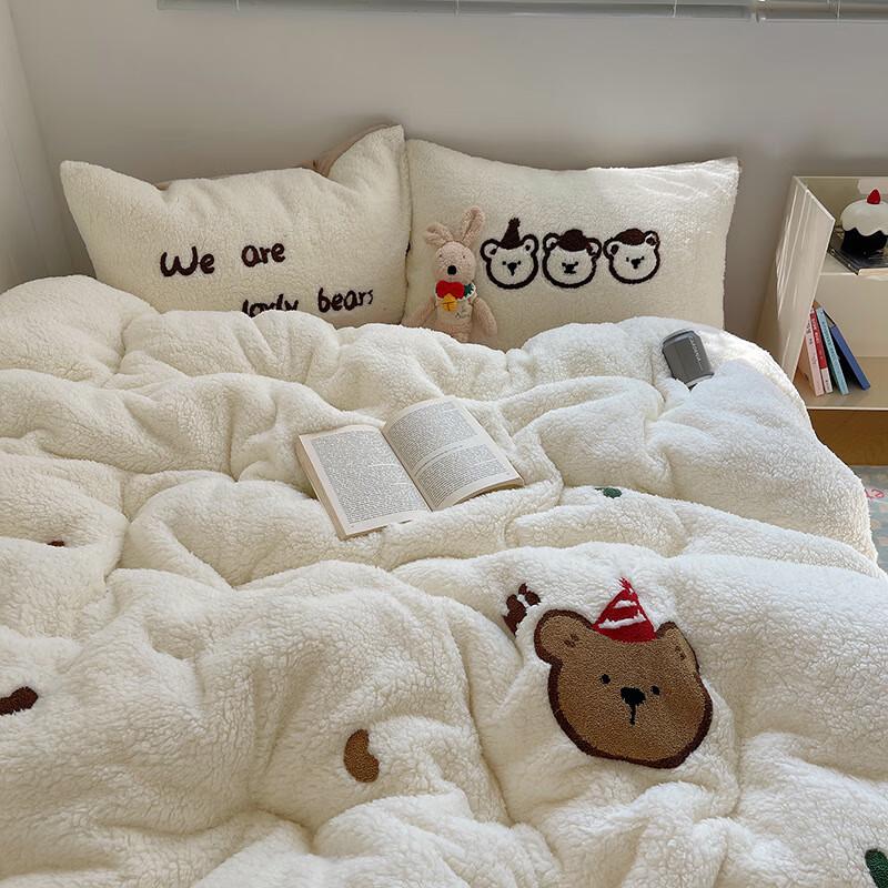 OEING Three Little Bears Lamb Wool Bedding Set