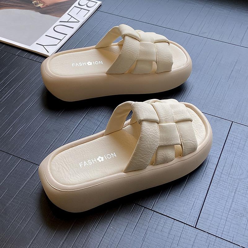 Black Advanced Sense, Anti-skid Thick-soled One-word Slippers for Women's Summer Wear 2025 New Soft-soled Cool Slippers