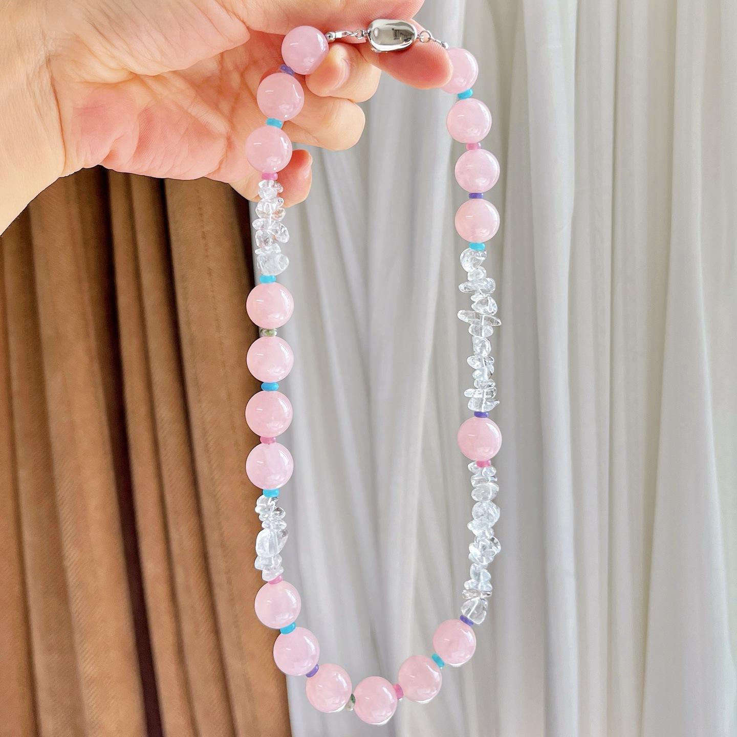 

High Quality Powder Crystal Quartzite Natural White Crystal Design Sense Necklace Collarbone Chain
