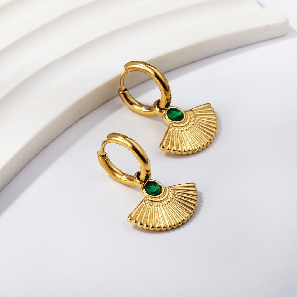 Luxury Fan Shaped Short Stud Earrings For Women Hypoallergenic Vacuum Plating Elegant And Versatile