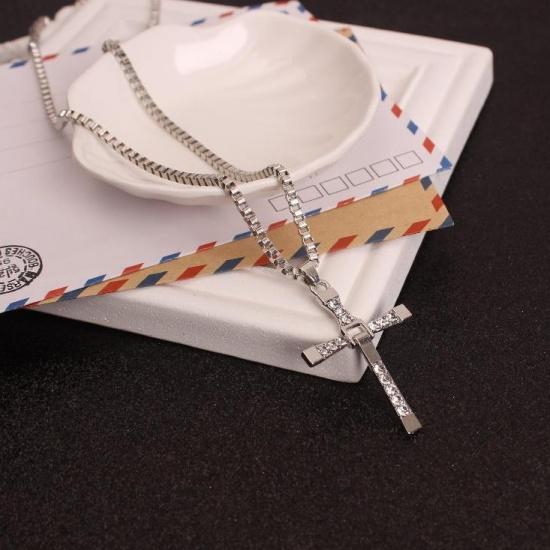 Men Cross Necklace Stainless Steel Cross Pendant Vintage Christian Necklace Fashion Jewelry Gift for Boyfriend Husband
