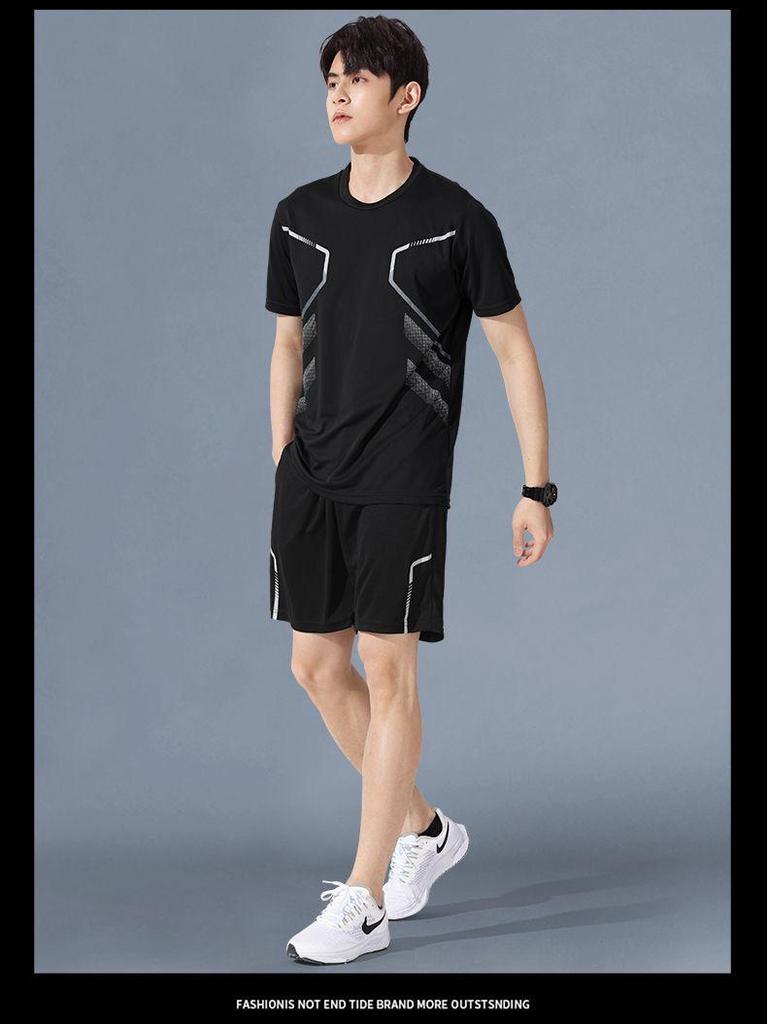 Men's Ice Silk Quick-Dry Fitness T-Shirt & Shorts Set - Short Sleeve Sportswear for Summer, Ideal for Basketball, Running, and Training.