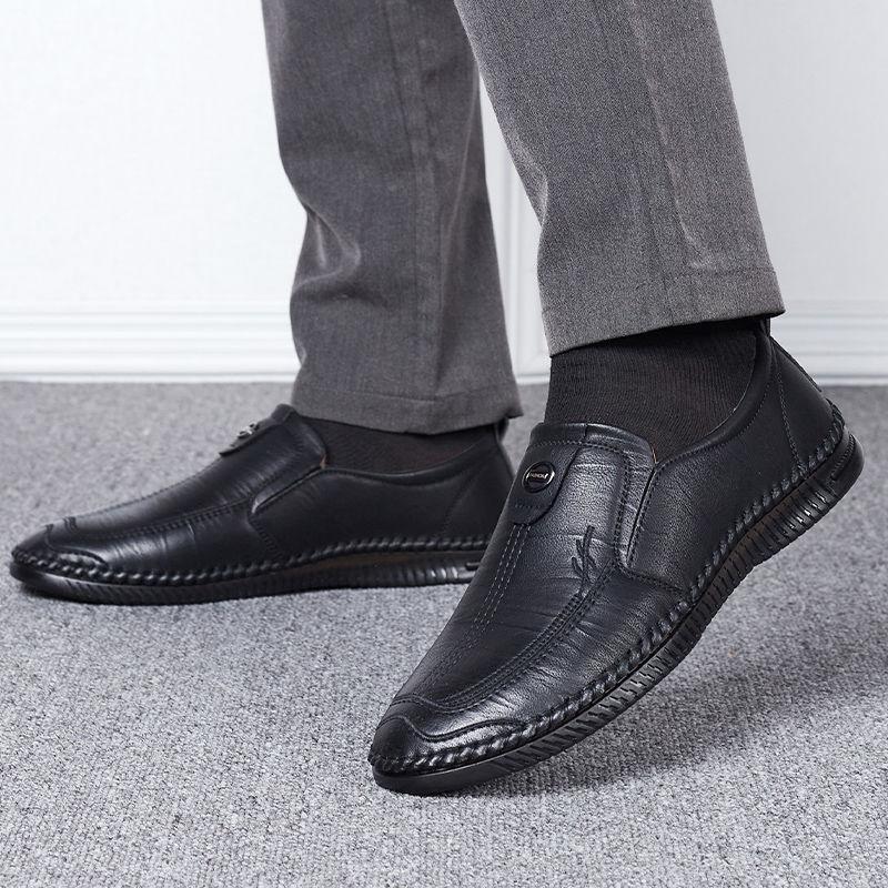 

2024 осень новые мужские туфли ручной работы онлайн повседневные кожаные туфли мужские мягкие подошвы мягкие подошвы закрывающие стопу одинарные туфли белые туфли 317 44 чёрный