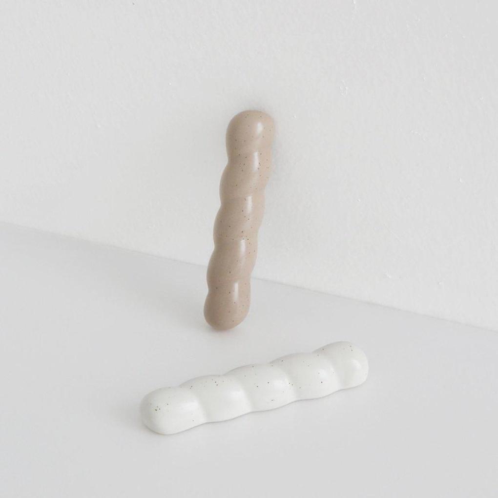 Oblong porcelain spoon rest