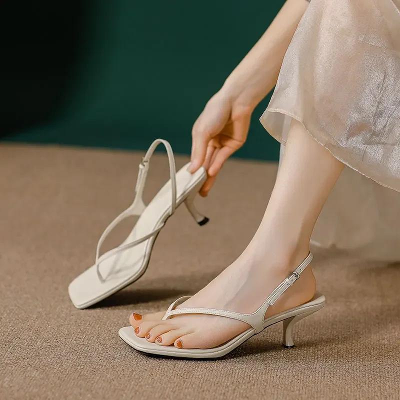 Fashion French High Heels Women's Stiletto Summer Fashion Pinch Sandals Women's 2025 New Back Strap Herringbone Cool Slippers