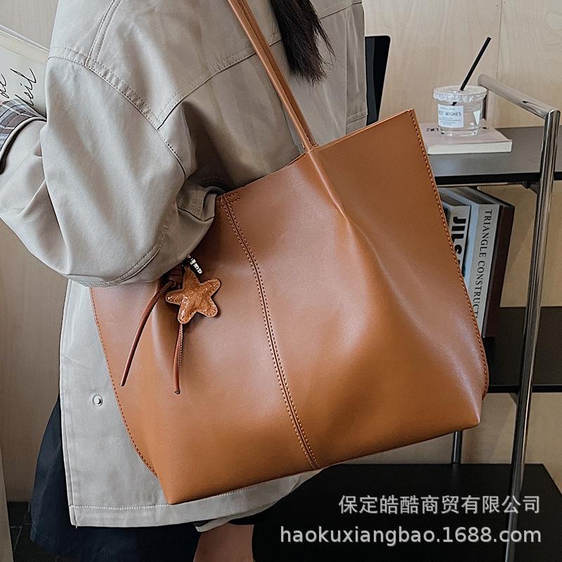 Retro bag women's large capacity 2025 new autumn and winter versatile shoulder underarm bag casual work commuter tote bag
