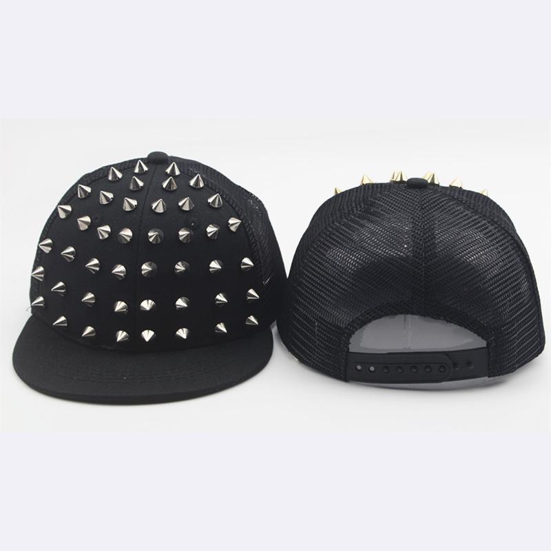 Men and Women's Rivet Flat Hat Punk Rock Hip Hop Stud Baseball Caps Snapback Cap Outdoor Gorras Para Hombres Casquette Homme