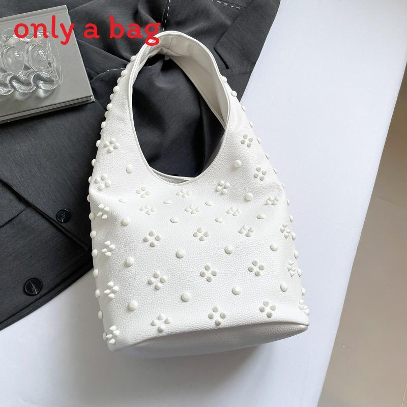 Crossborder Fashion Large Capacity Bucket Bag With Rivets For Daily Fashion And Versatile Style