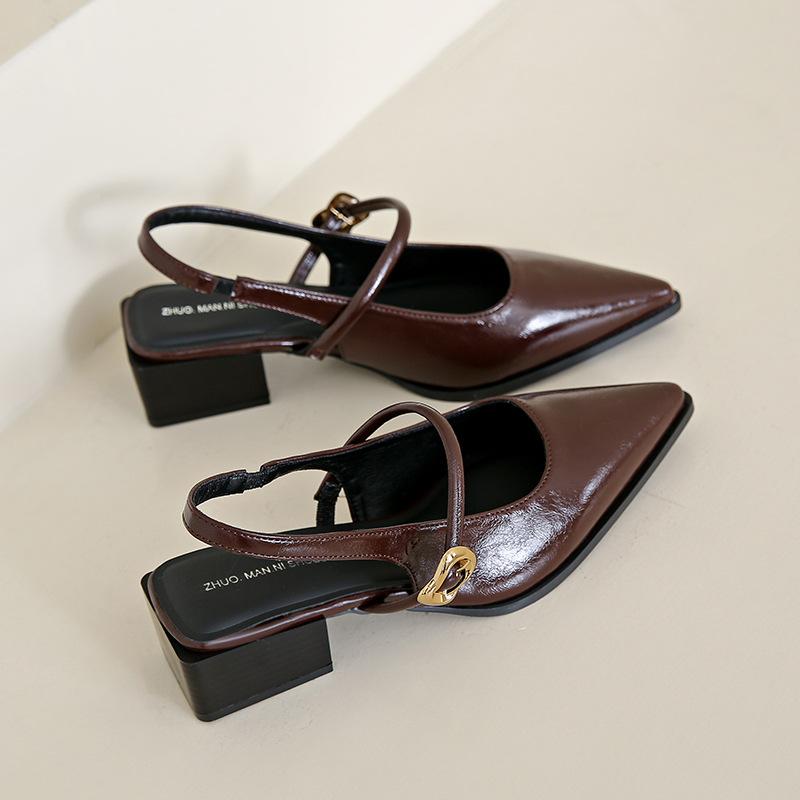 Daily Temperament Pointed Sandals Female Internet Celebrities 2025 Summer New Retro Word with Fashion Versatile Mary Jane Shoes