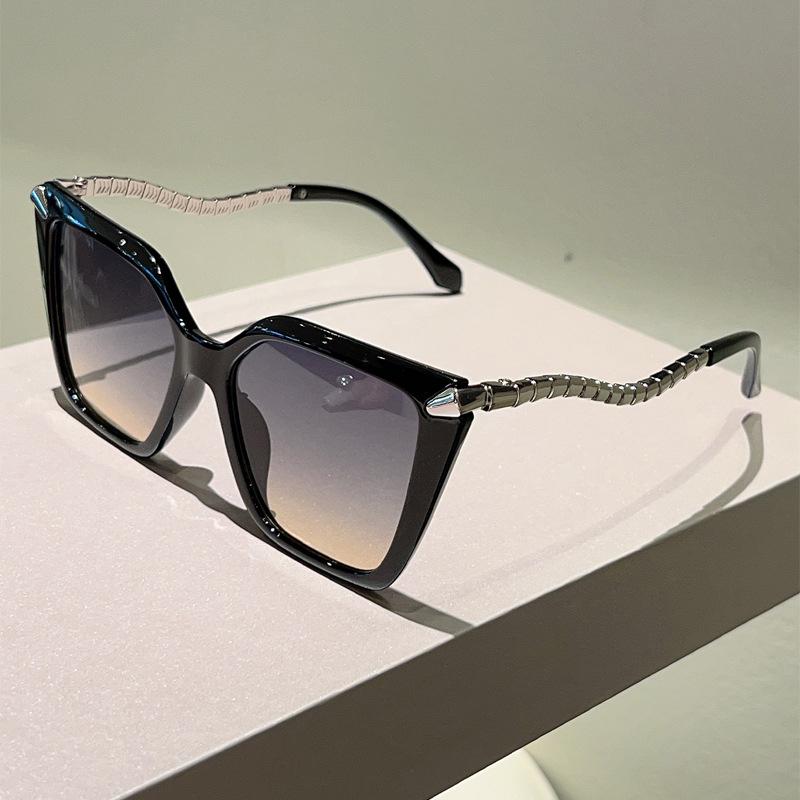 Metal Snake Sunglasses Women For Female Luxury Brand Designer Sun Glasses Punk Popular Vintage Big Frame Sexy Lady Shades Uv400