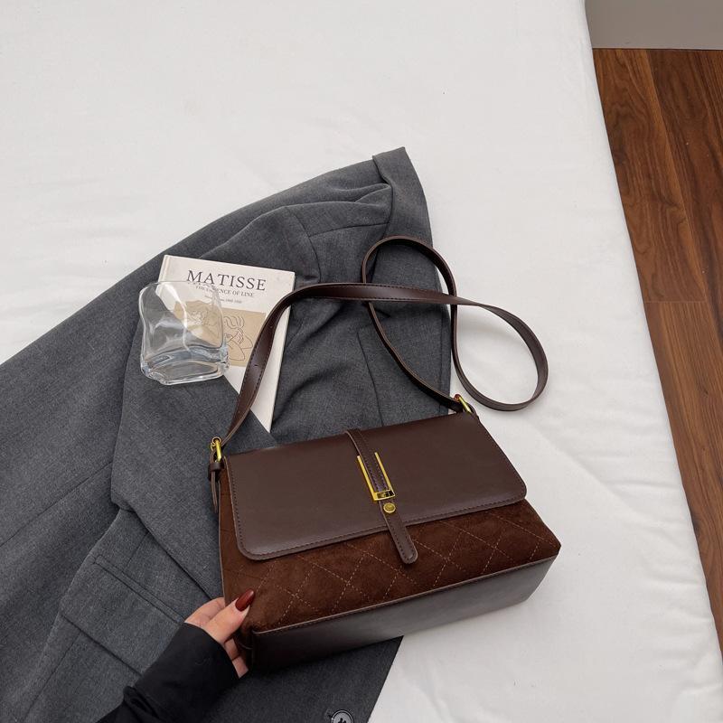 

Ретро мода простая квадратная сумка 2025 осень новая женская сумка трендовый темперамент одно плечо подмышечная сумка популярная сумка-мессенджер