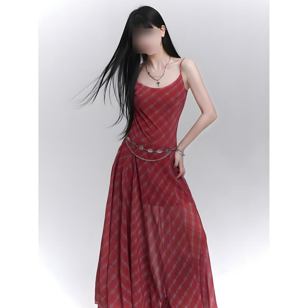 Gao Yanzhi French Retro Red Plaid Suspender Dress Women's Summer New Seaside Vacation Wind Beach Dress