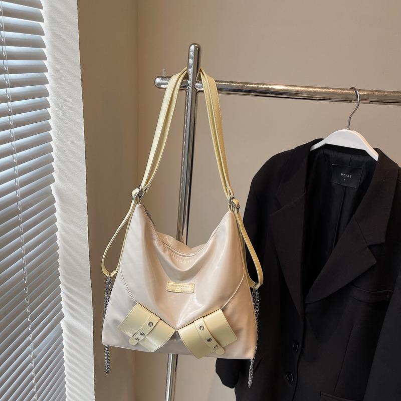 Commuter tote bag women's large-capacity new niche chain single shoulder messenger bag high-end backpack