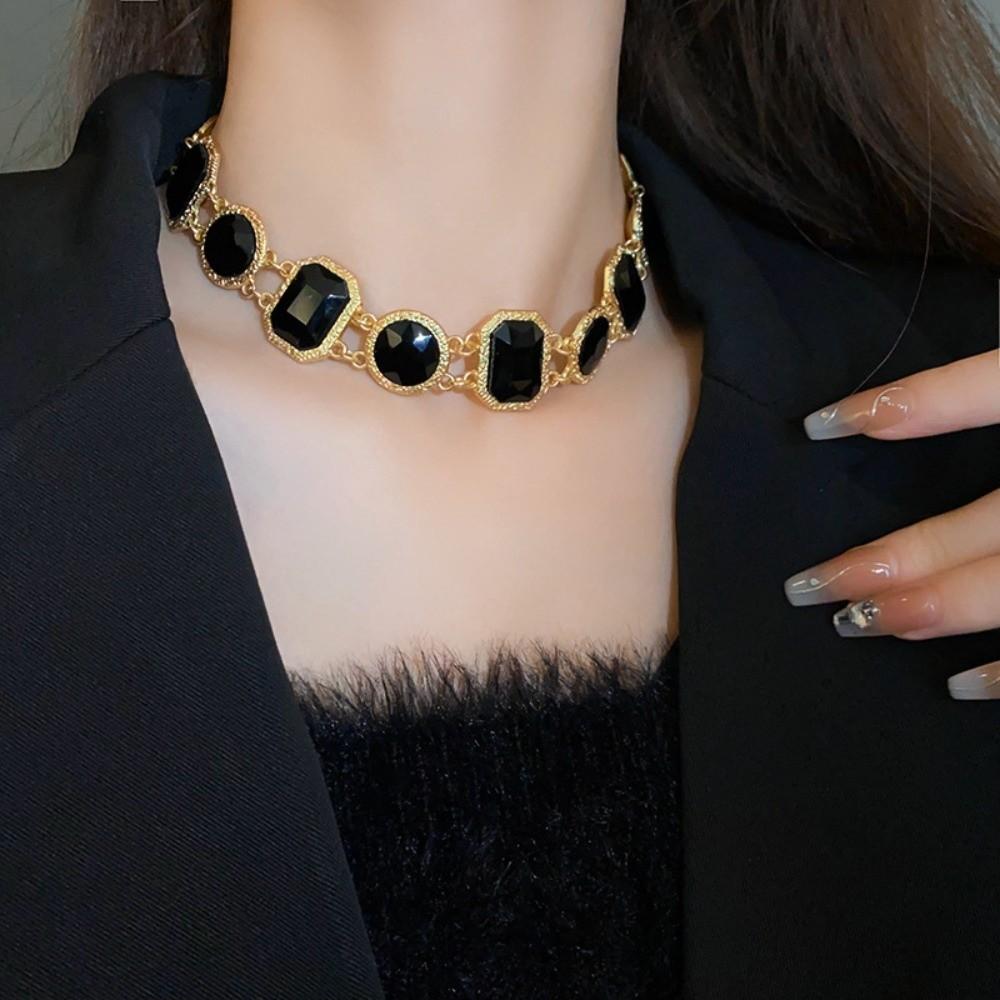 Kupfer Schwarz Geometrische Halskette Schlüsselbeinkette Dunkler Stil Halskette Retro Schwarze Ohrringe Party