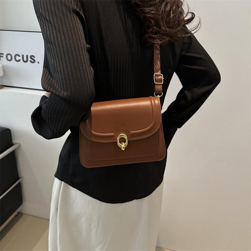 Trendy Street Style Small Square Pu Crossbody Bag For Women With Lock Closure