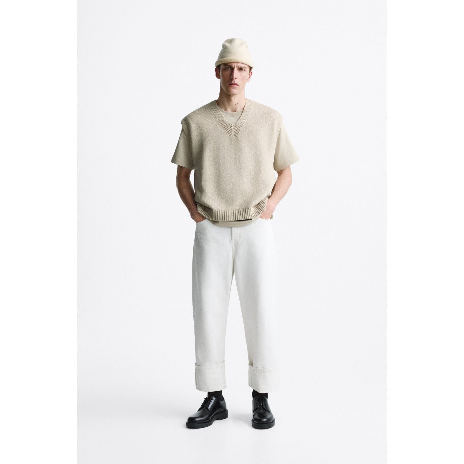 

OVERSIZE KNIT VEST