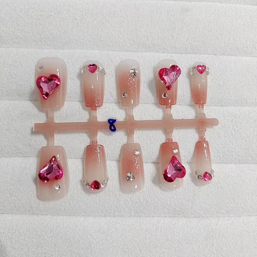 

Rose Red Heart Wearable Nails Set: 10 Asymmetrical, Short, Brightening, 3D Fashion Nails for a Girlish Look