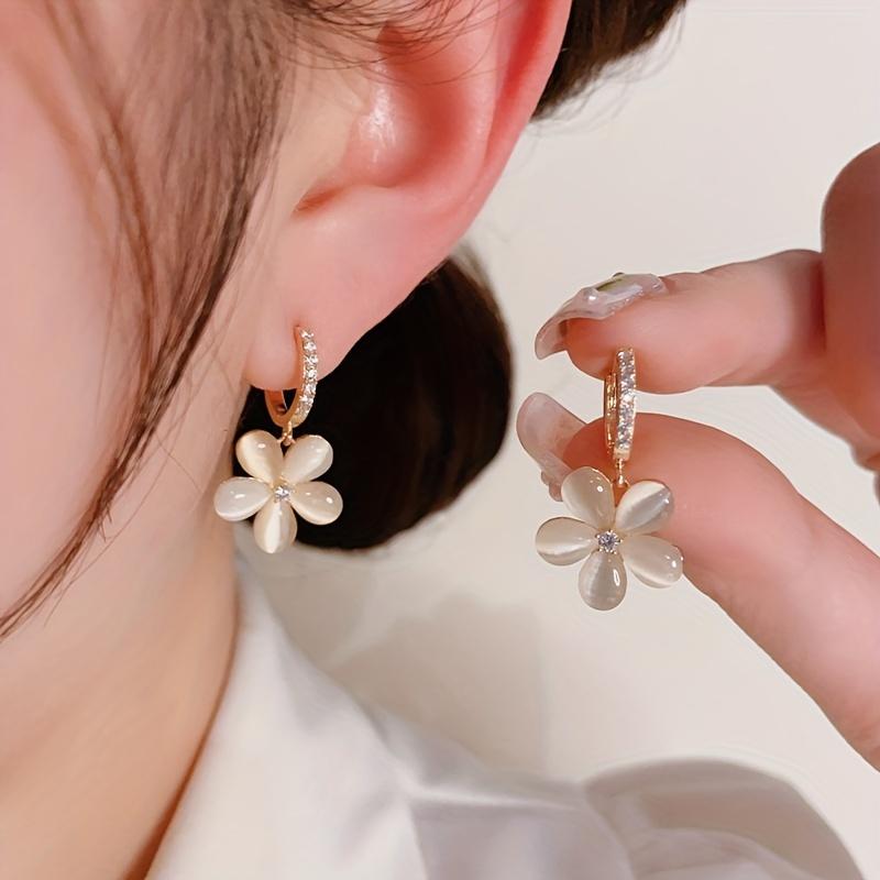 1 pár jemných kruhových náušnic s květinovým designem, šperky v japonském a korejském stylu, denní doplňky
