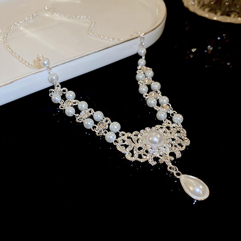

Барочное ожерелье с искусственным жемчугом, стразами и цветочным мотивом в форме капли - роскошь во французском придворном стиле для женщин