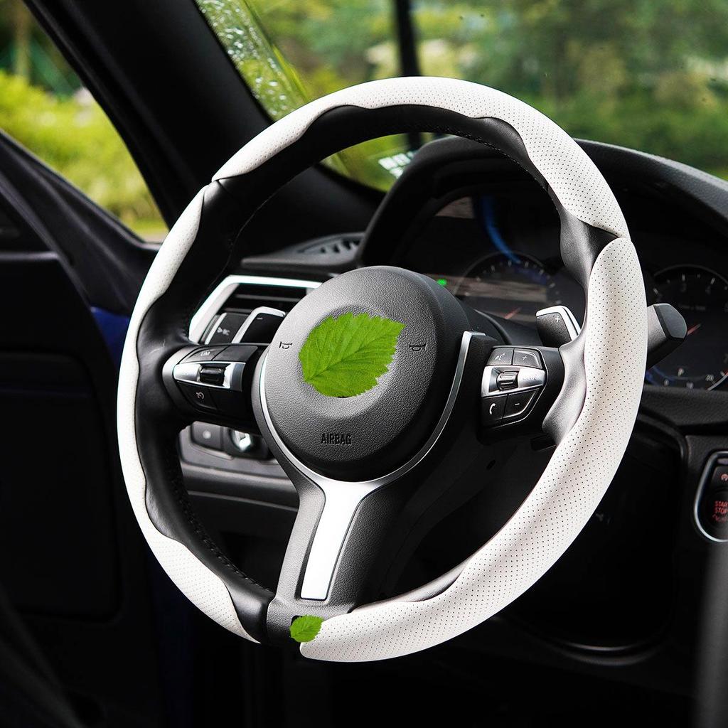 "Ultra-Thin Nappa Perforated Clip-On Steering Wheel Cover: Warm in Winter, Cool in Summer, Non-Slip Design"